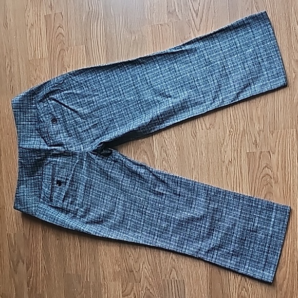 Express Design Studio Editor Black White Twill Stretch Capri Pants Womens Size 0 - Picture 2 of 14